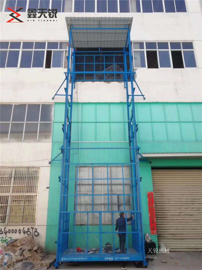 佛山室外导轨式升降机